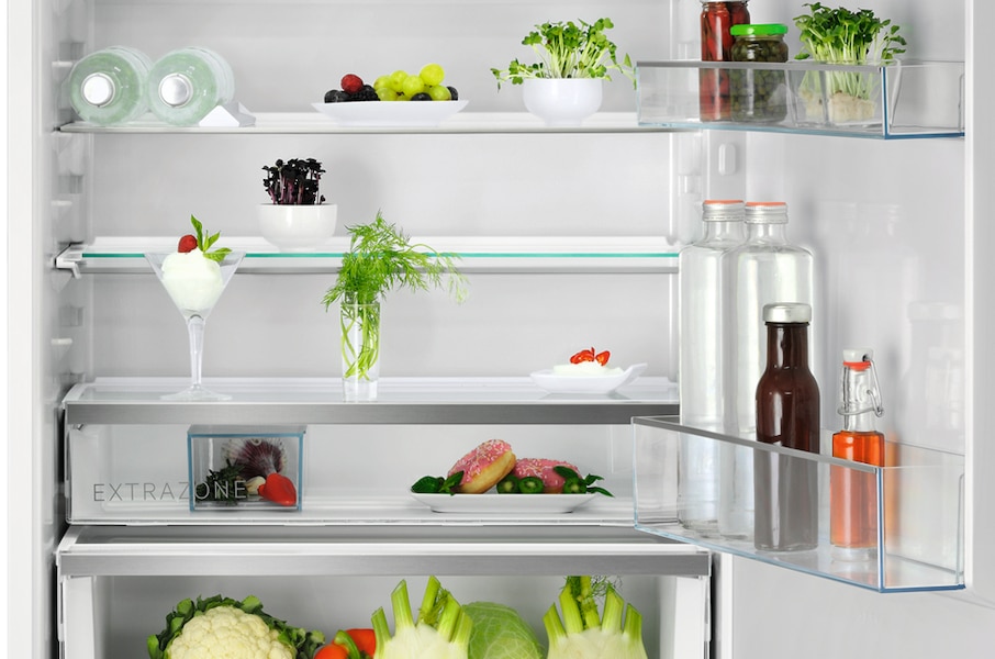 KEEP FOOD FROST-FREE AND FRESH