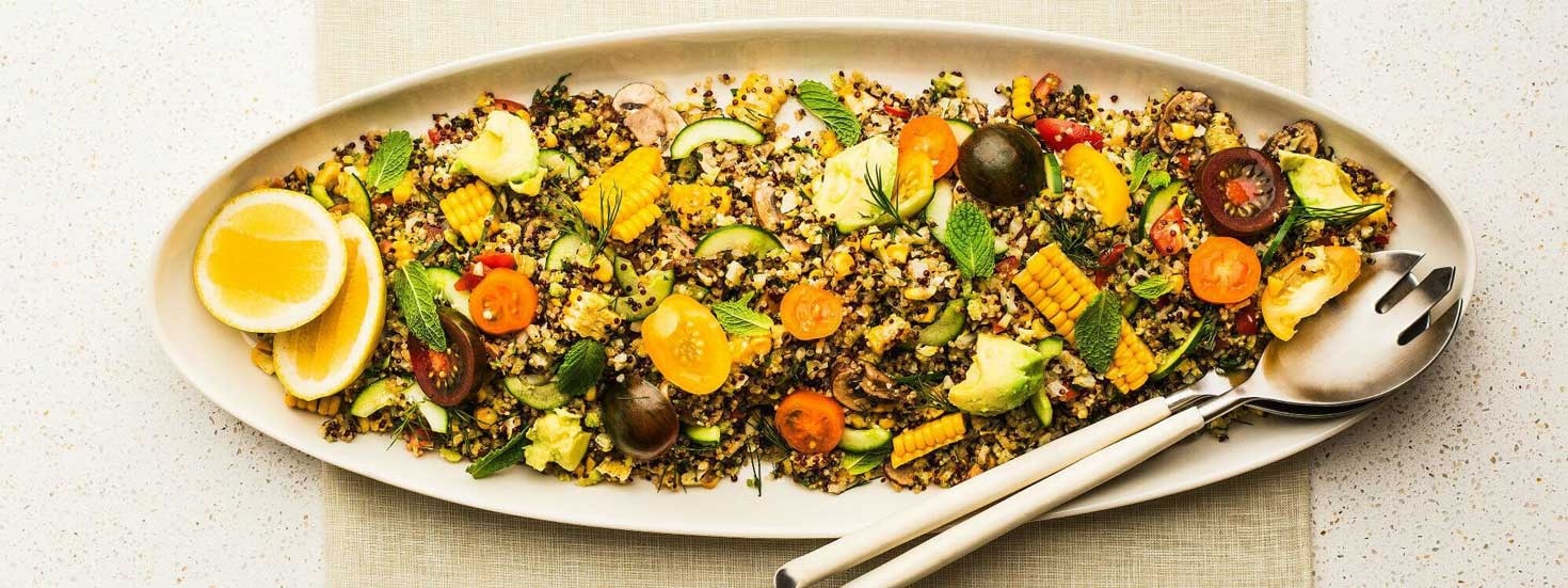 QUINOA SALAD WITH STEAMED VEGETABLES
