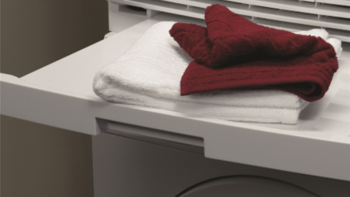 Easy-to-grip moulded handle