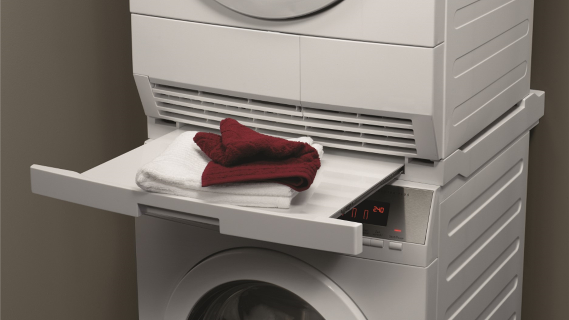 AEG Stacking Kit SKP11 AEG